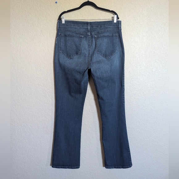 Not Your Daughter Jeans NYDJ Women 's Size 16 Bootcut Jeans Blue Lift Tuck Pants - Picture 7 of 13